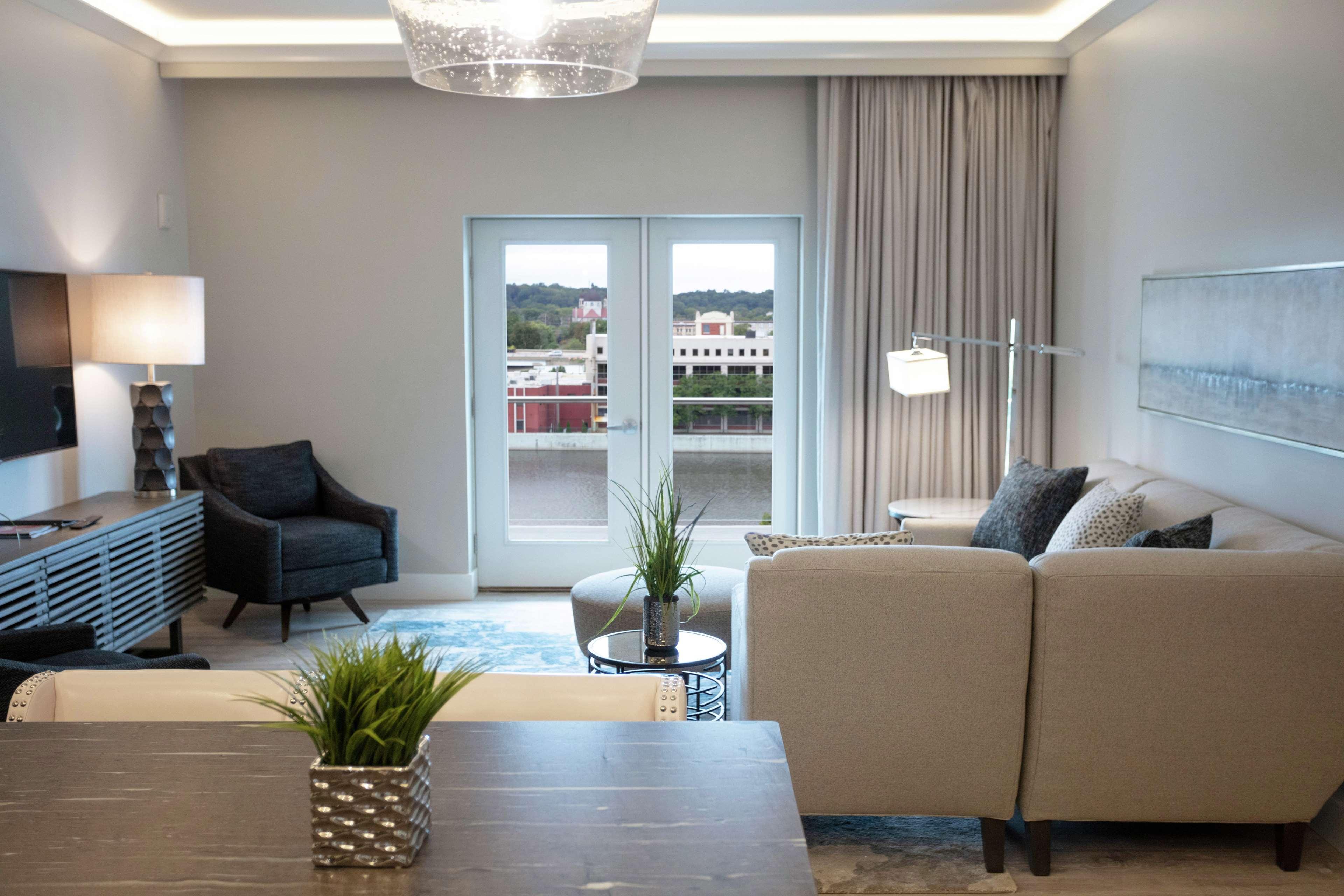Embassy Suites By Hilton Grand Rapids Downtown Εξωτερικό φωτογραφία